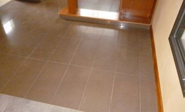 K009 MC Inmejorable Chalet  residencial c/ pileta 3 dorm. 4 bañ. en Mina Clavero