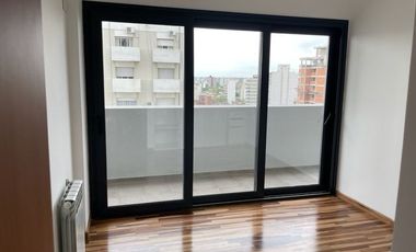 7 e/ 39 y Plaza Olazábal- DEPTO DE 3 DOR
