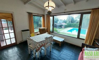 Chalet en venta en Sierra de los Padres. Gas natural. Apto crédito