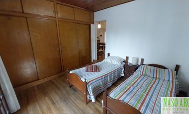 Chalet en venta en Sierra de los Padres. Gas natural. Apto crédito