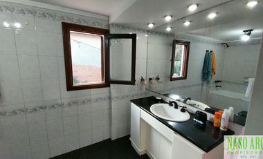 Chalet en venta en Sierra de los Padres. Gas natural. Apto crédito