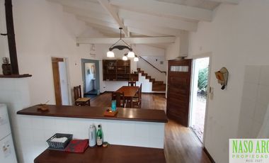 Chalet en venta en Sierra de los Padres. Gas natural. Apto crédito