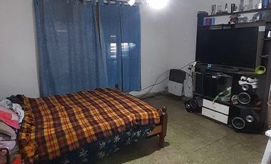 Casa en venta de 2 dormitorios c/ cochera en Pontevedra