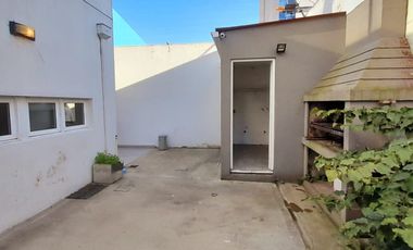 Casa en venta de 4 dormitorios c/ cochera en Chauvín