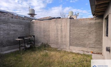Casa en alquiler temporario c/ cochera en Maipú