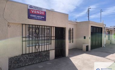 Casa en alquiler temporario c/ cochera en Maipú