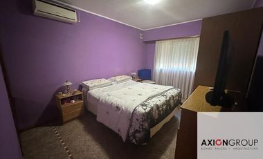 OPORTUNIDAD Casa en venta de 4 dormitorios c/ cochera en Berisso