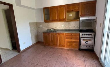 Casa en venta de 3 dormitorios c/ cochera en María del Parque