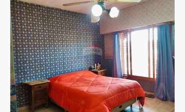 Casa en venta c/ cochera en San Antonio de Padua