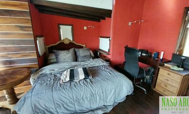 Moderna casa en venta en Sierra de los Padres. Gas natural.