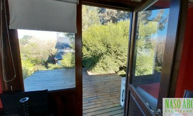 Moderna casa en venta en Sierra de los Padres. Gas natural.