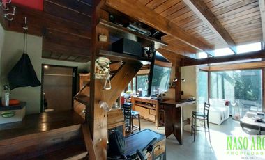 Moderna casa en venta en Sierra de los Padres. Gas natural.