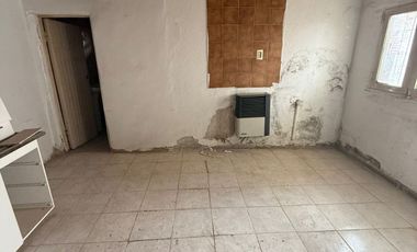 Casa en venta c/ cochera en Cinco Saltos