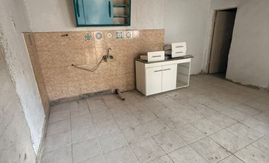 Casa en venta c/ cochera en Cinco Saltos