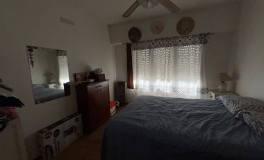 Chalet en venta c/ cochera en Villa Primera