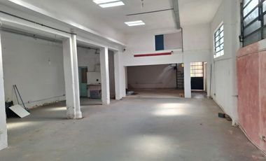 Galpón en venta de 261m2 ubicado en Parque Avellaneda