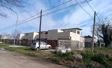 Dúplex en venta c/ cochera en Caisamar