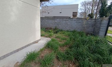 Dúplex en venta c/ cochera en Caisamar