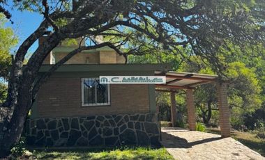 AT157.CASA EQUIPADA EN ALQUILER TEMPORARIO. A 50 MTS DIQUE CUESTA BLANCA