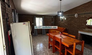 AT157.CASA EQUIPADA EN ALQUILER TEMPORARIO. A 50 MTS DIQUE CUESTA BLANCA