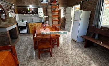 AT157.CASA EQUIPADA EN ALQUILER TEMPORARIO. A 50 MTS DIQUE CUESTA BLANCA