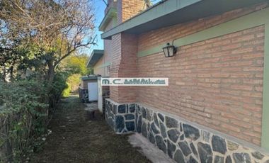 AT157.CASA EQUIPADA EN ALQUILER TEMPORARIO. A 50 MTS DIQUE CUESTA BLANCA
