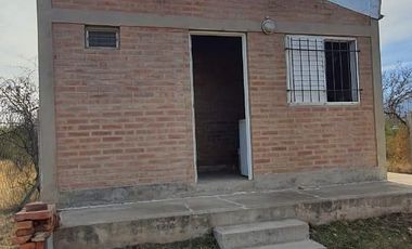 Venta de casa de dos habitaciones Villa Cura Brochero K129CB