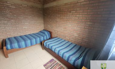 Venta de casa de dos habitaciones Villa Cura Brochero K129CB