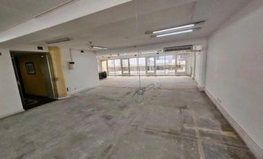 Oficina 280 m2, 2 cocheras, con Vigilancia!!!