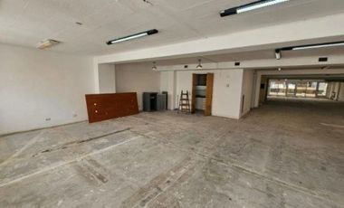 Oficina 280 m2, 2 cocheras, con Vigilancia!!!