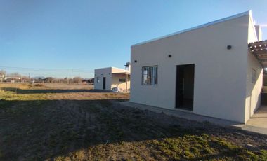 En venta Complejo con 3 cabañas y plant. alfa, Cuadro Benegas San Rafael