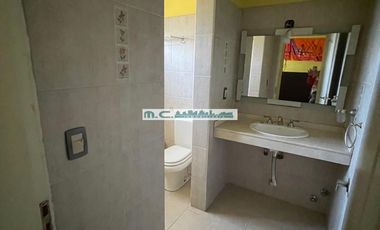 V196. CUESTA BLANCA. IMPONENTE CASA C/PILETA. 4 DORM. 3BAÑOS. ZONA EXCLUSIVA.