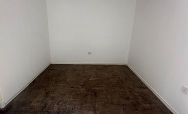 Departamento tipo PH 3 ambientes en venta en Villa Madero