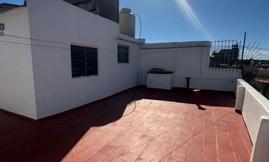 Departamento tipo PH 3 ambientes en venta en Villa Madero