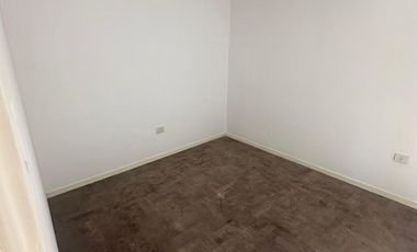 Departamento tipo PH 3 ambientes en venta en Villa Madero
