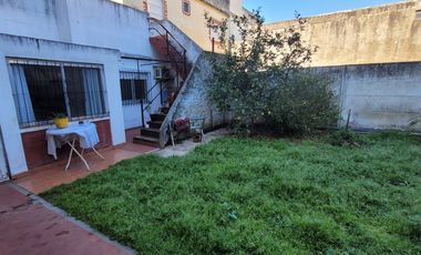 Casa en venta c/ cochera en Don Caggiano