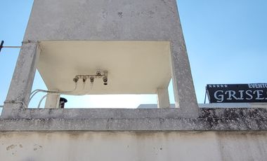 Casa en venta c/ cochera en Don Caggiano