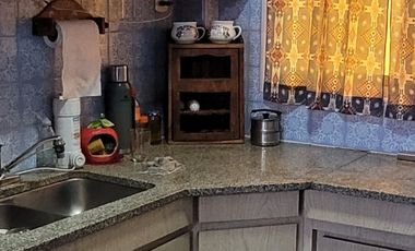 Casa en venta c/ cochera en Don Caggiano