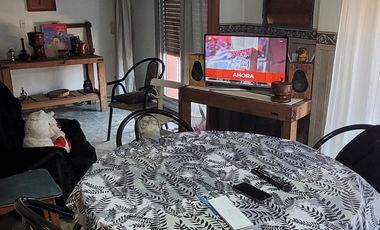 Casa en venta c/ cochera en Don Caggiano