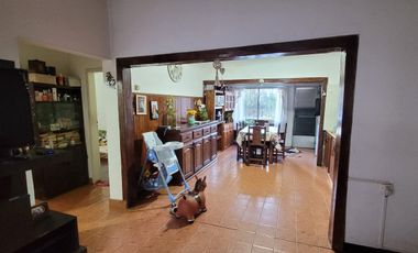 Casa en venta c/ cochera en Don Caggiano