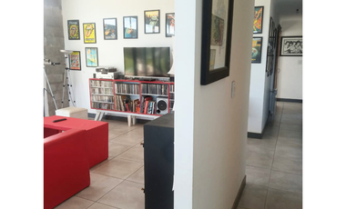 Casa en venta c/ cochera en Colón