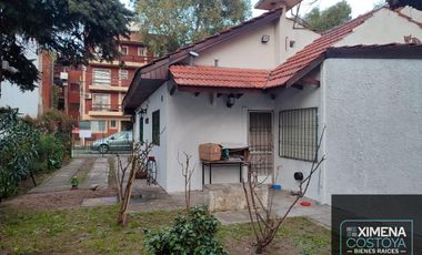 Casa en venta c/ cochera en San Bernardo