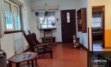 Casa en venta c/ cochera en San Bernardo