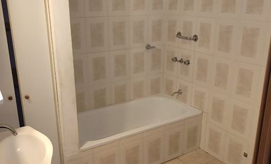 Casa en venta c/ cochera en San Bernardo