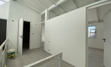 Departamento tipo duplex en venta de 2 dormitorios en Quinta sección