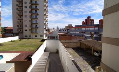 Departamento en venta de 1 dormitorio c/ cochera en Santa Teresita