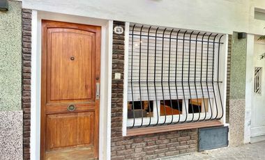 PH en venta TOTALMENTE RECICLADO en San Isidro! 2 ambientes con pequeño patio!