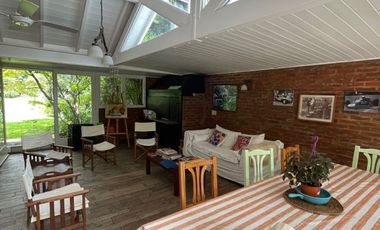 Casa en venta de 4 dormitorios c/ cochera en Malvinas Argentinas