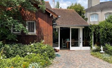 Casa en venta de 4 dormitorios c/ cochera en Malvinas Argentinas