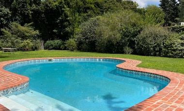 Casa en venta de 4 dormitorios c/ cochera en Malvinas Argentinas